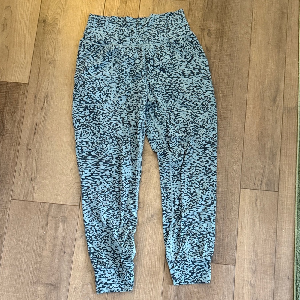 Athleta Salutation jogger